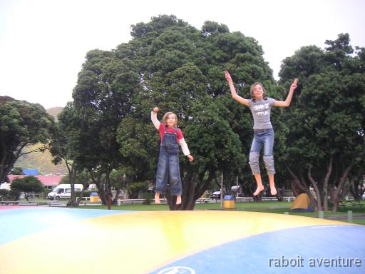 41_nz_3004_pillow Le maeux Jumping Pillow, variante moderne du trampoline. Toujours beaucoup de succes.