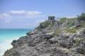 06PlayaDelCarmen_1907_Tulum Le site de Tulum au bord de la mer sur une falaise. Ce sont les ruines mayas les plus recentes du 13eme siecle.